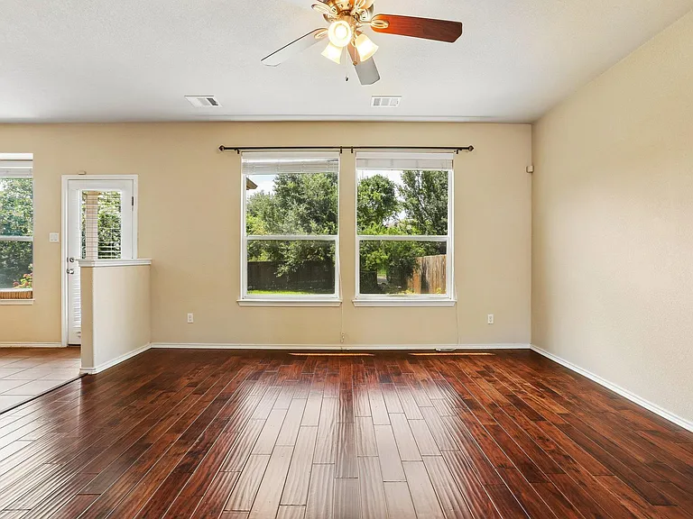 14121 Canyon Trl — Photo 4