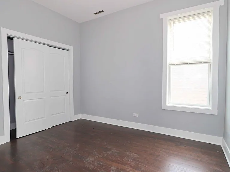 2858 S Saint Louis Ave #3 — Photo 6