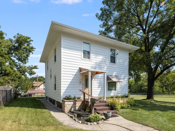 1713 Lane Blvd, Kalamazoo, MI 49001