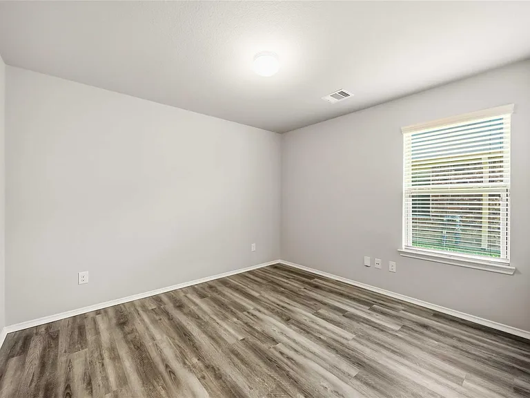 23610 Water Hickory Dr — Photo 18