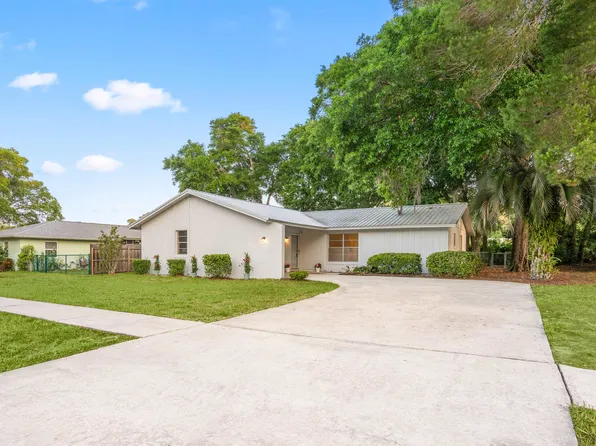 237 Marius Ct, Saint Augustine, FL 32086