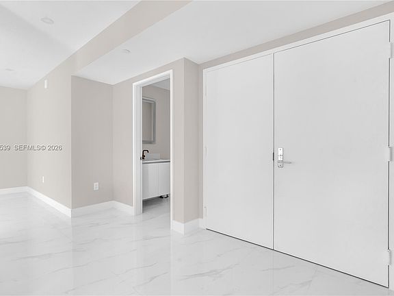 4th image of 700 NE 24th St #4501
