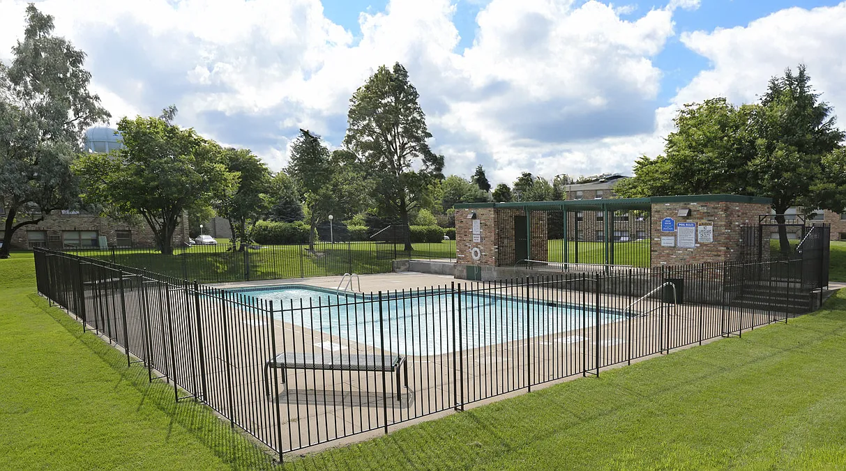 Carrington Drive — Photo 4