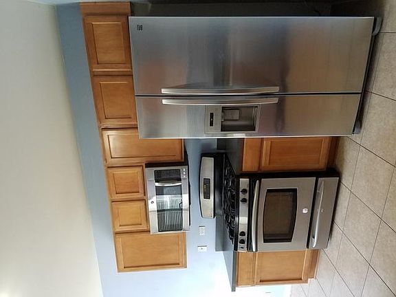 3rd image of 62 W Buckingham Dr