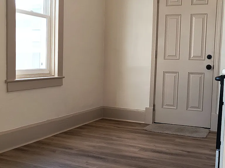 304 Park Ave #A — Photo 18