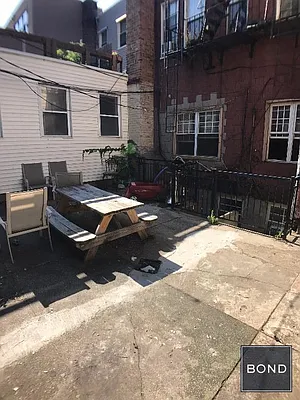 Rented by Bond New York | media 33