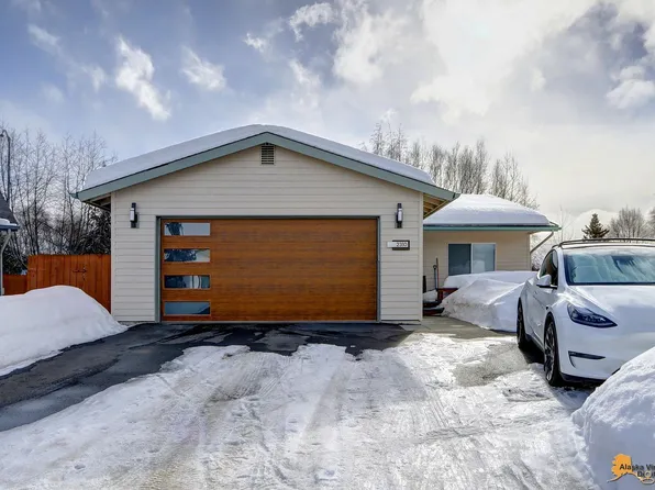 2310 Leopard Cir, Anchorage, AK 99502