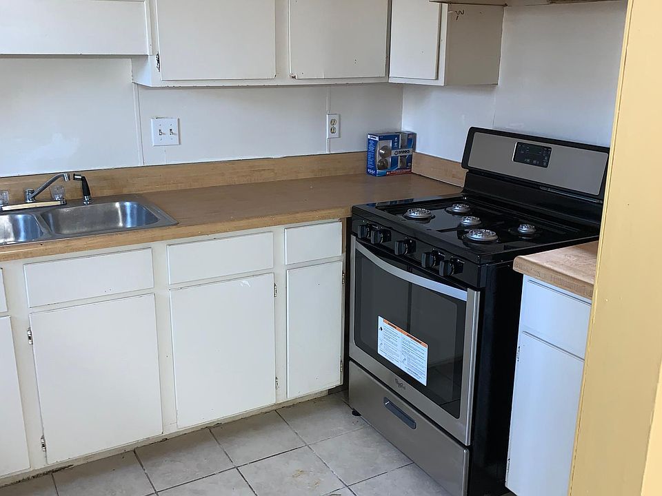 2nd image of 2088 Lenoa Ln