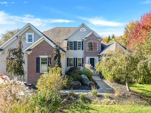 2510 Ridge Rd, Hinckley, OH 44233