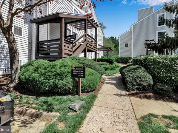 10042 Oakton Terrace Rd, Oakton, VA 22124