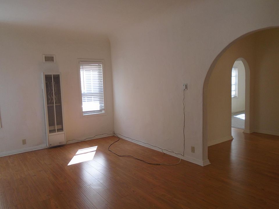 Living Room / Dining Room