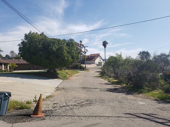 5th image of 13645 Cuesta Del Sol