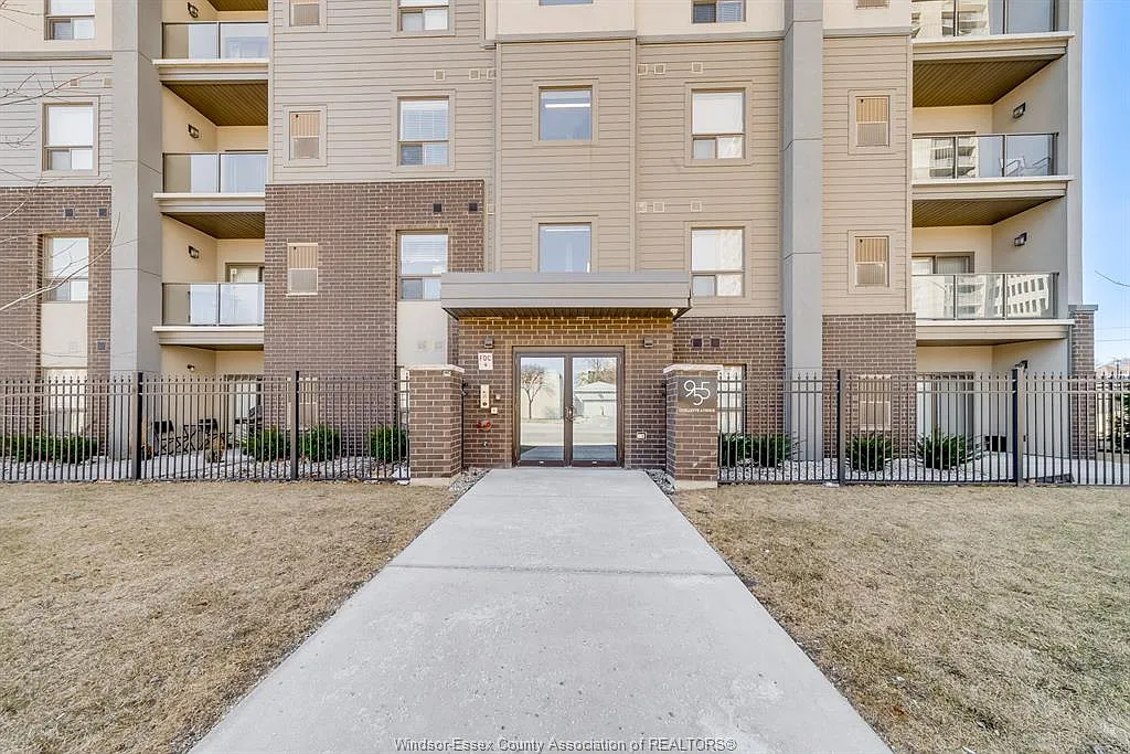 2 bed, 2.0 bath, $2,000 — Photo 2