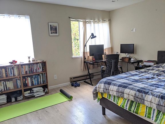 3rd image of 358 Grant Ave #358