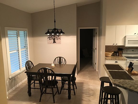 4th image of 570 Charwood Ave S