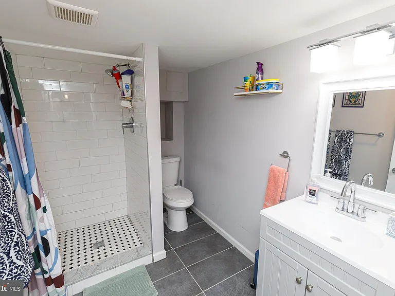 1113 Clifton St NW — Photo 41