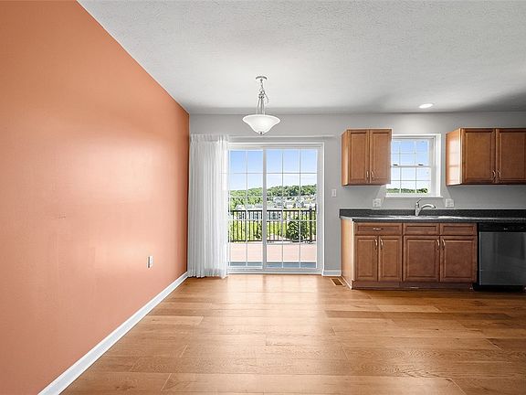 5th image of 2836 Dolores Dr