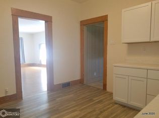 913 W Lincoln Way, Jefferson, IA 50129