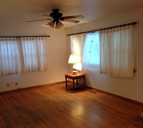 2nd image of 616 Ash St