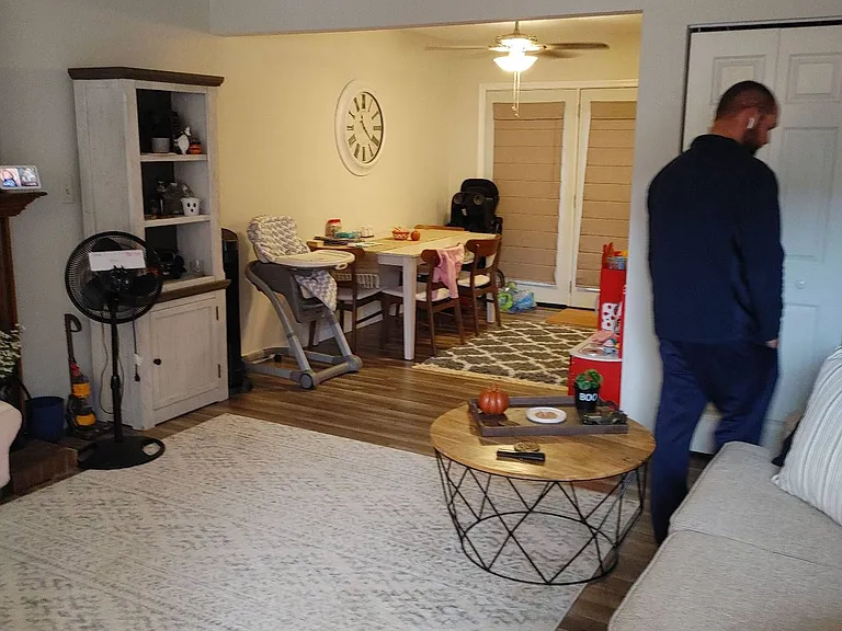 934 Still Harbor Cir — Photo 2