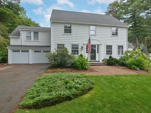 1 Brookfield Cir, Wellesley, MA 02481