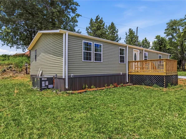 162 Crest Cir, Spartanburg, SC 29302