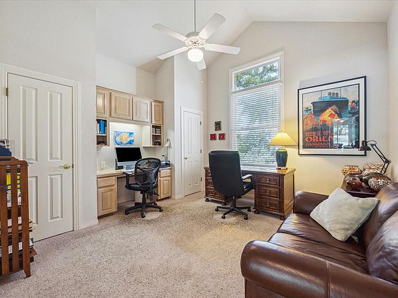 5th image of 4307 Waterford Pl