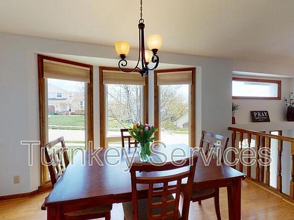 5th image of 204 Summerset Dr