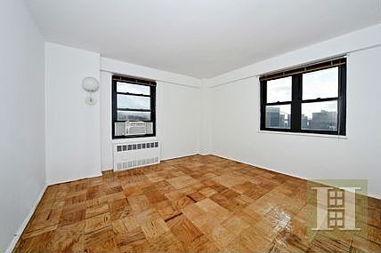 5th image of 413 Grand St APT F1001