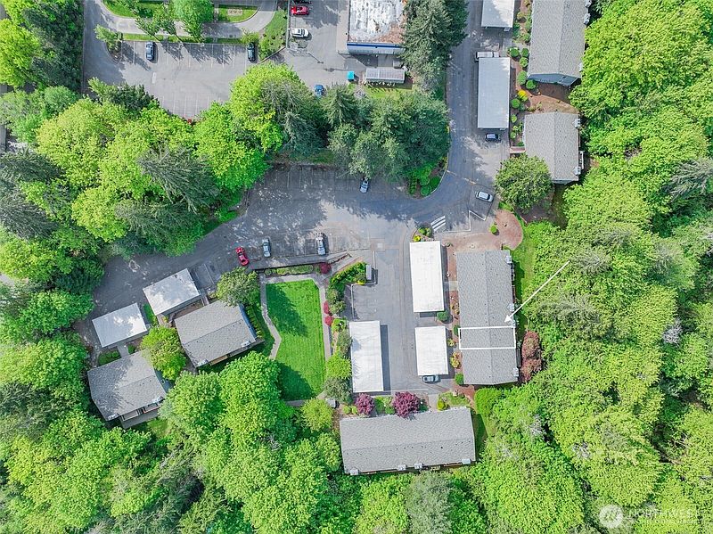 3rd image of 2949 SE Mile Hill #C-3
