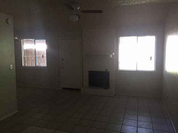 3rd image of 2410 Burleson Ct #B