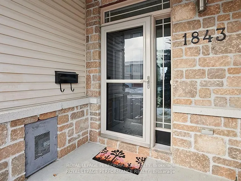 1843 Arrowgrass Way — Photo 3
