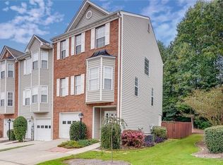 1328 Pilgrim Lake Dr, Cumming, GA 30040