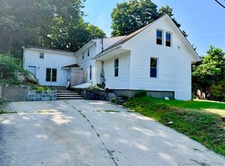 19 Crouch St, Groton, CT 06340