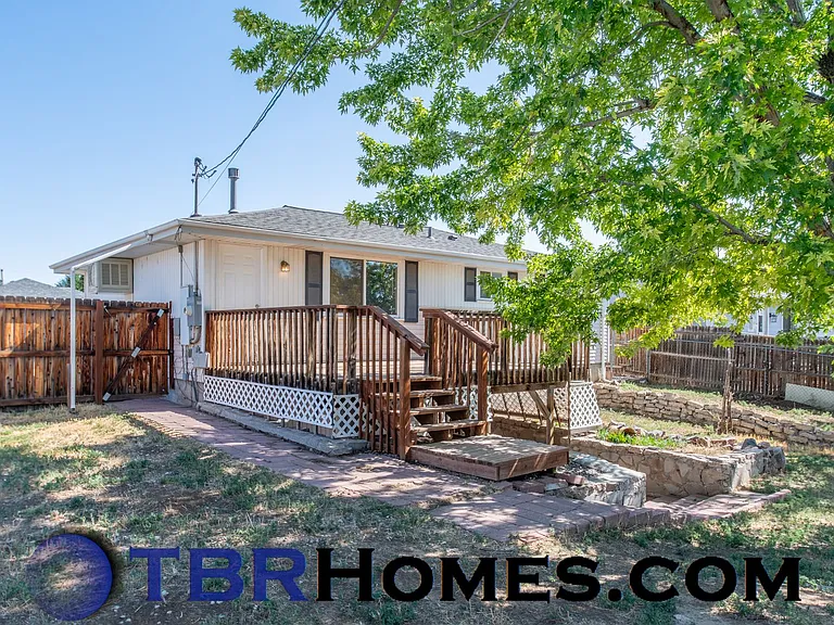 2340 W Harvard Ave — Photo 22