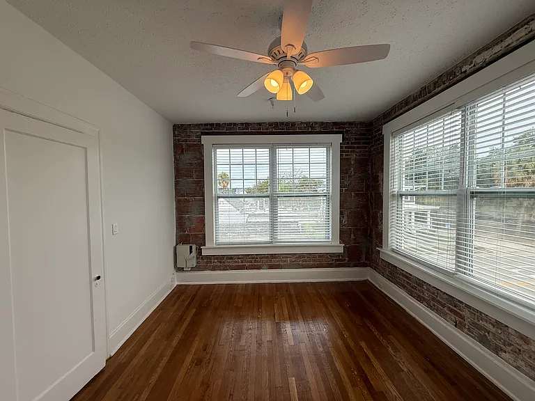 809 W Platt St #7 — Photo 9
