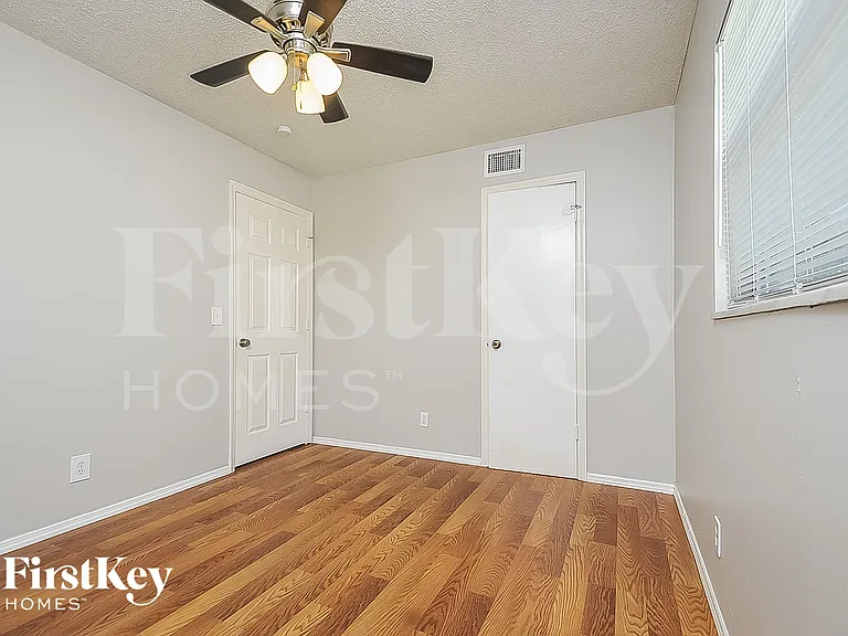 4402 S Lanier Dr — Photo 11