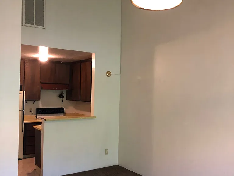 2415 G St — Photo 6