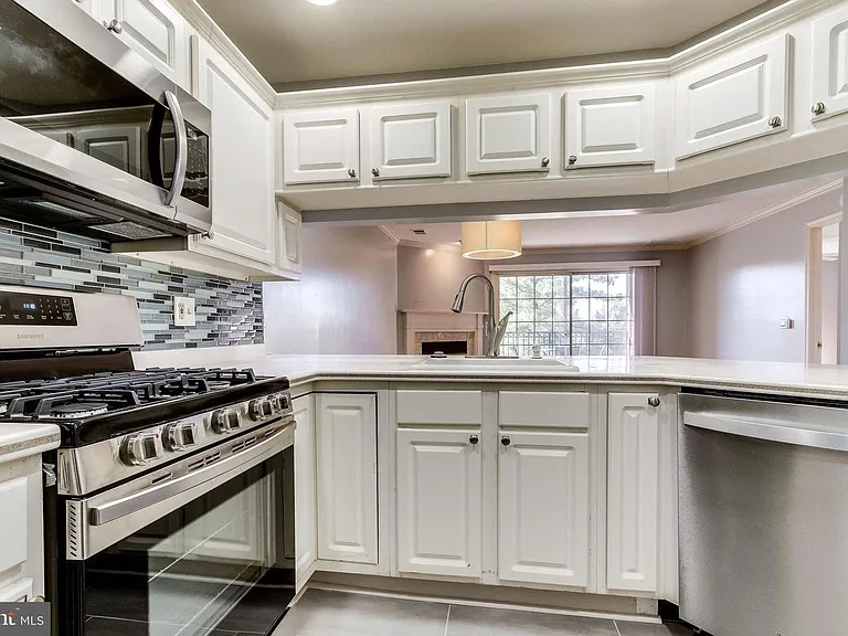 6924 Fairfax Dr #308 — Photo 21
