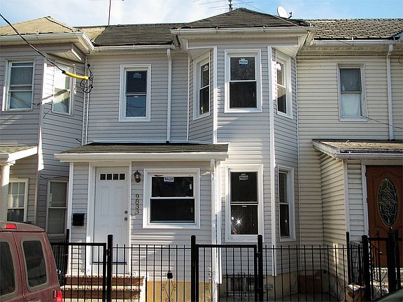 2nd image of 9833 212th St