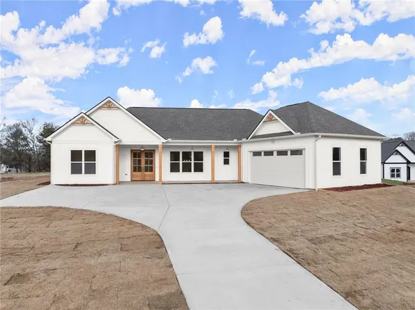 2058 Highway 197 N, Clarkesville, GA 30523