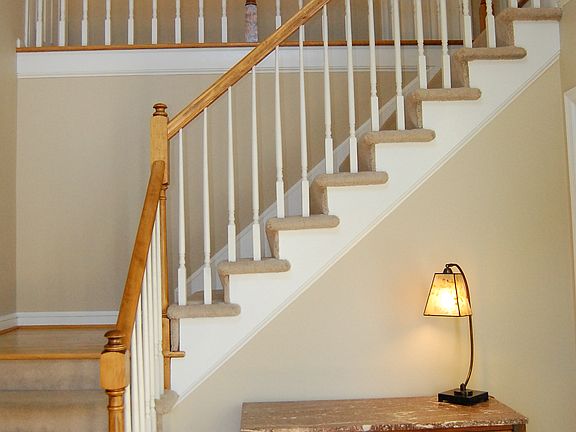 3rd image of 146 Wellington Cir