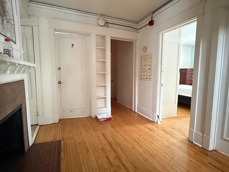 1009 University Ave SE — Photo 6