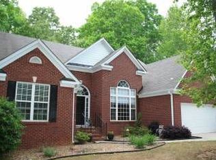6188 Saddlehorse Dr, Flowery Branch, GA 30542