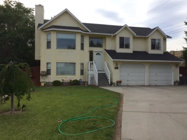 102 S 58th St, Yakima, WA 98901