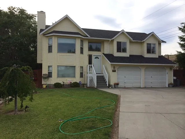 102 S 58th St photo 1