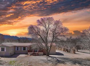 138 Dona Ana Dr, Taos, NM 87571