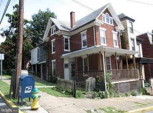 364 Locust St, Steelton, PA 17113
