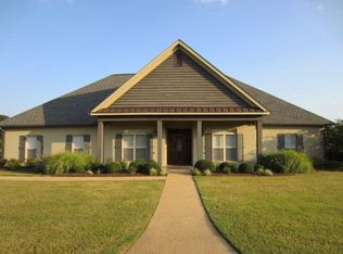 201 Madison Rdg, Vicksburg, MS 39180