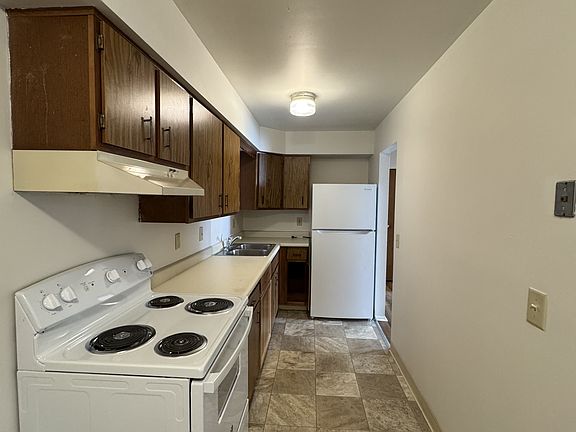 5th image of 5521 Joshua St #102